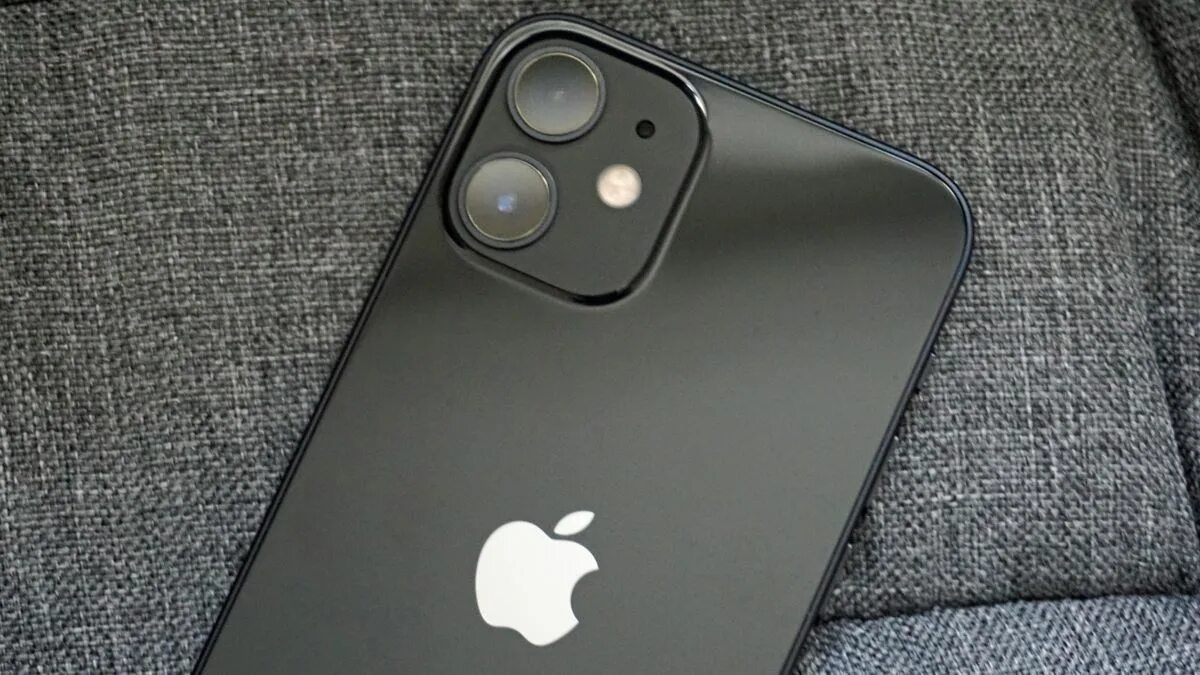 Iphone 13. Iphone 13 цвета. Iphone 13 цвета корпуса. 13иайфон серый. Лучший цвет айфона 13