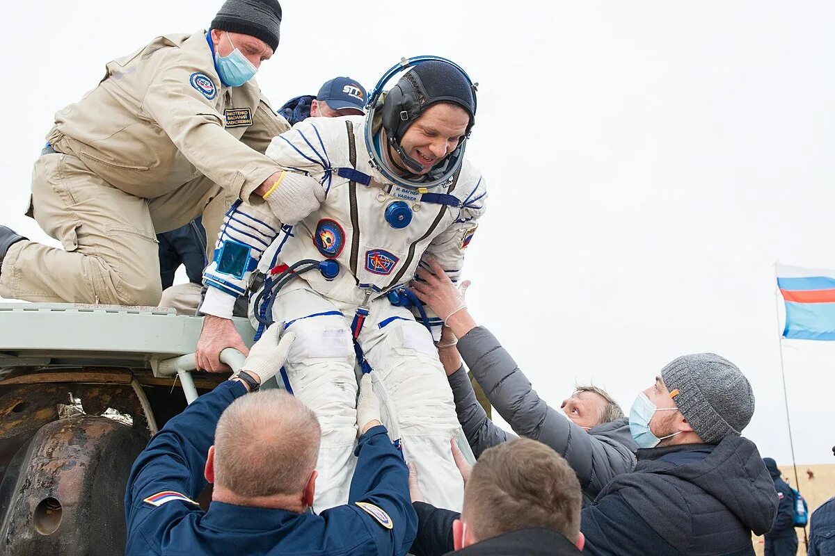 Когда полетит союз. Экипаж союз мс 16. союз мс-22 экипаж.