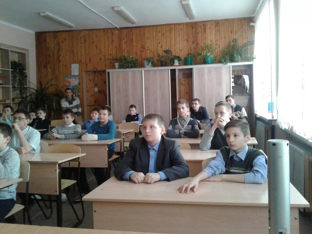 1 школа в самаре. 162 школа академгородок. А. Школа номер 162 самара. Сайт школы 162 самара.