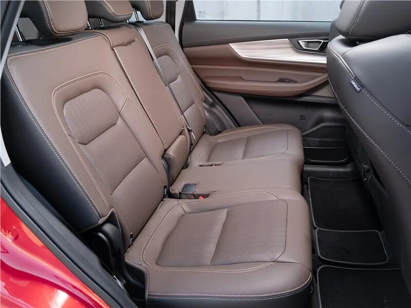 Сиденья чери тигго. Chery tiggo t11 салон. Чери тигго 3 салон. Сиденья чери тигго. Сиденья чери тигго.