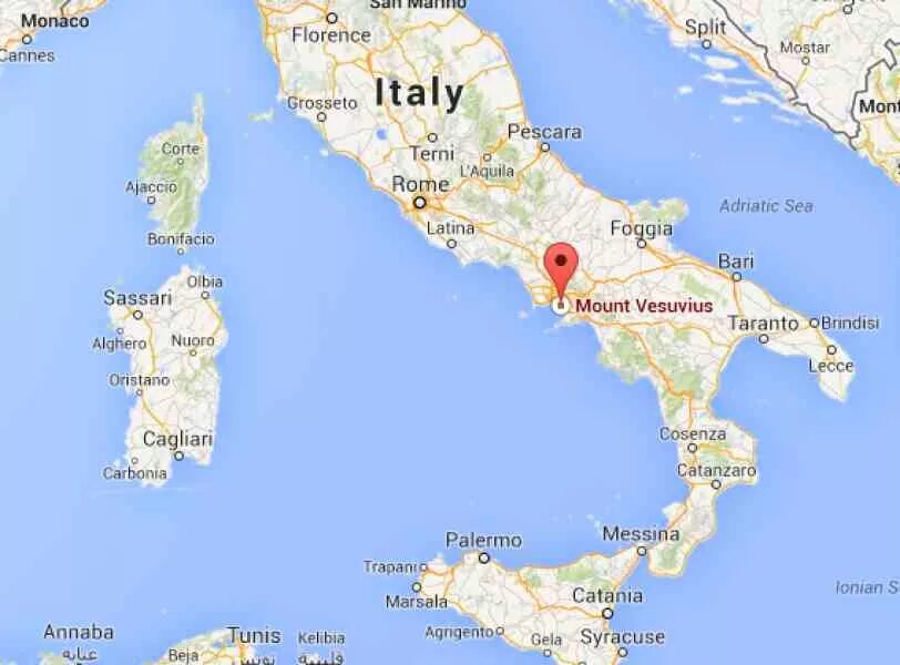 Где находится вулкан везувий координаты. Вулкан Везувий на карте Италии. Вулкан Везувий местоположение на карте. Везувий на карте Италии. Вулкан Везувий расположение на карте.