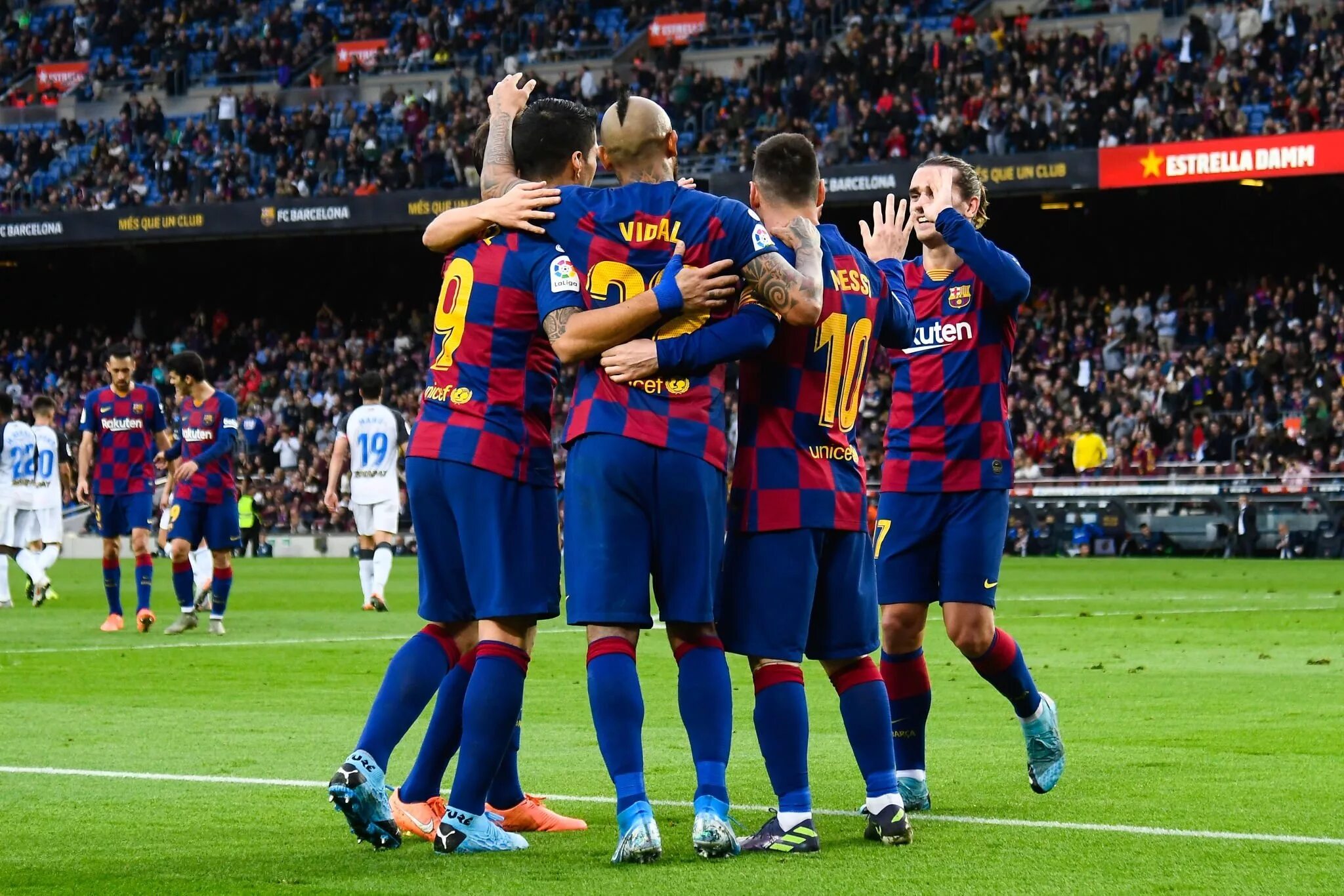 клуб барселона какая страна. барселона футбольный клуб состав 2022. барселона команда 2022. барселона 2021. барселона фк 2021.