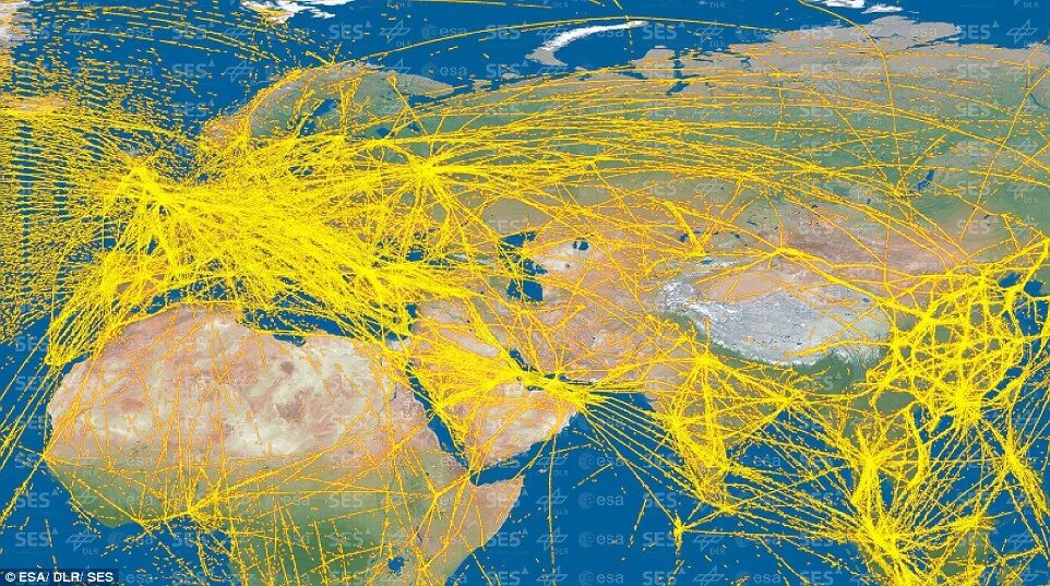 Воздушные пути самолетов. Воздушные трассы. Карта мировых полетов