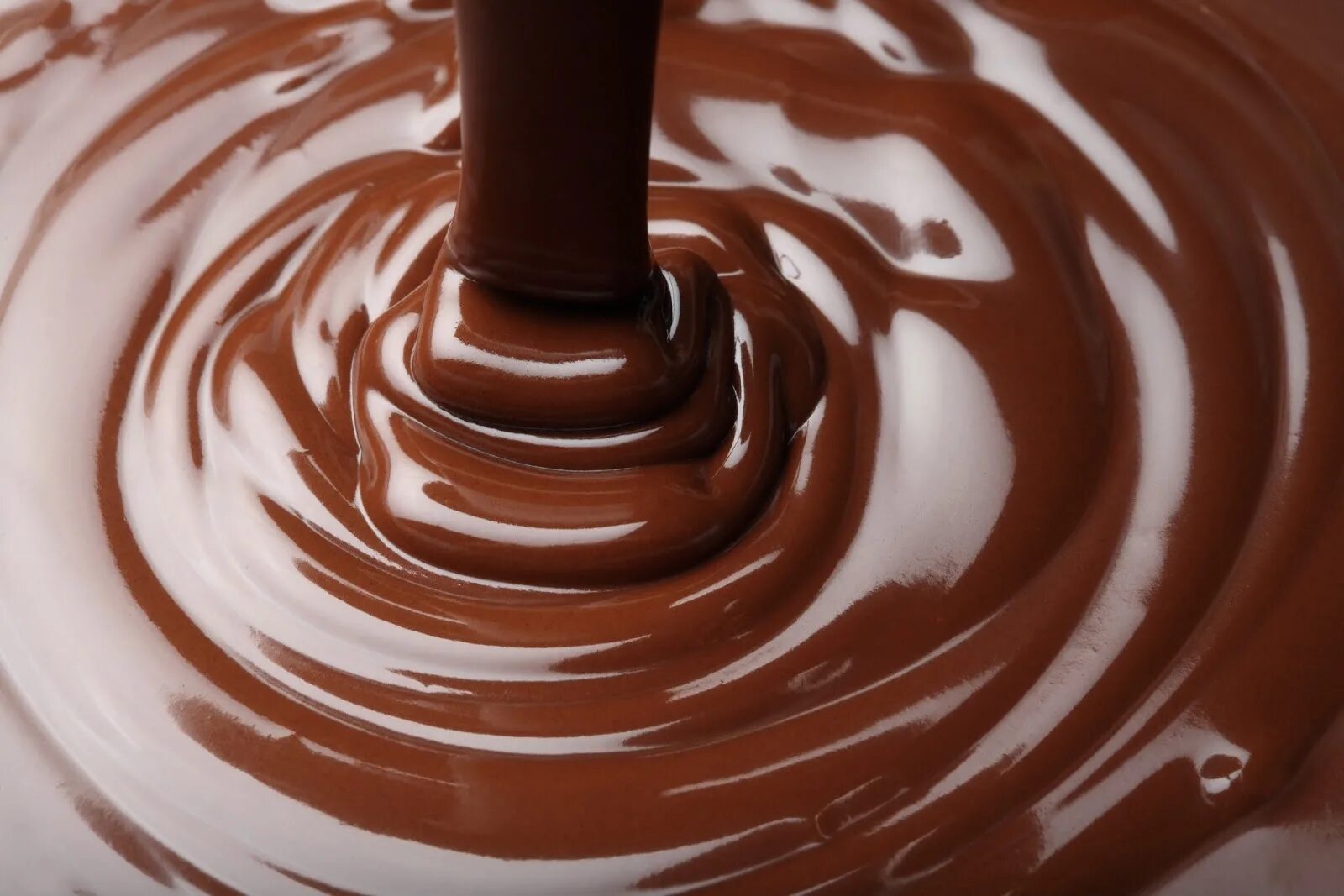 Ну шоколадом. Жидкий шоколад. Шоколад глазурь. Шоколадная глазурь. Текучий шоколад.