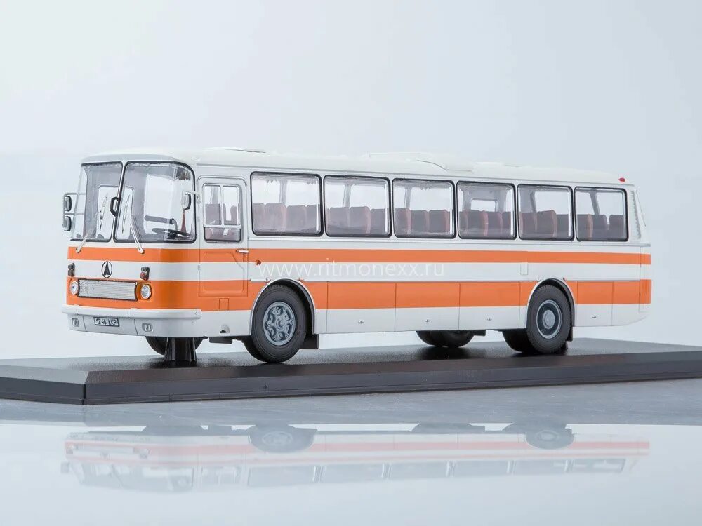 Сайт оранжевый автобус пермь. ЛАЗ 699. ЛАЗ 699 оранжевый. ЛАЗ 699 красный. Автобус ЛАЗ 699р бело-оранжевый.