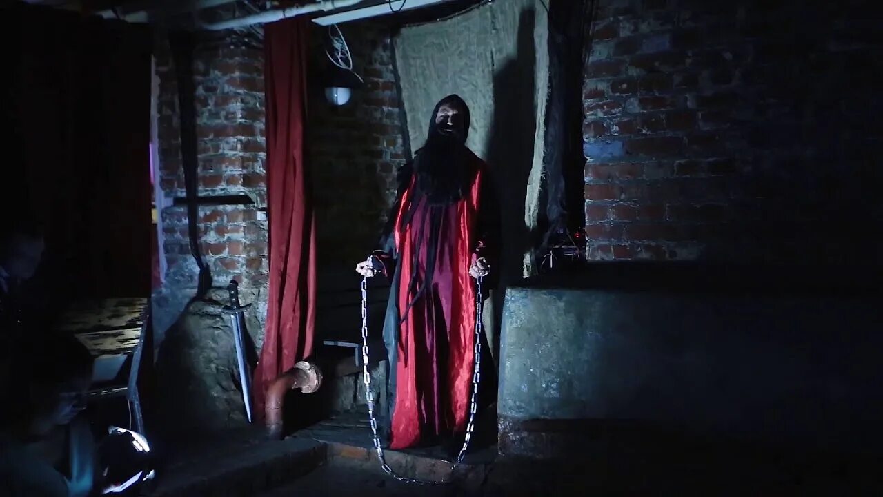 Ведьма дата выхода. Ведьма mk. ведьмы англии молл дайер. постановка тайна серого замка. история про ведьму трейлер.