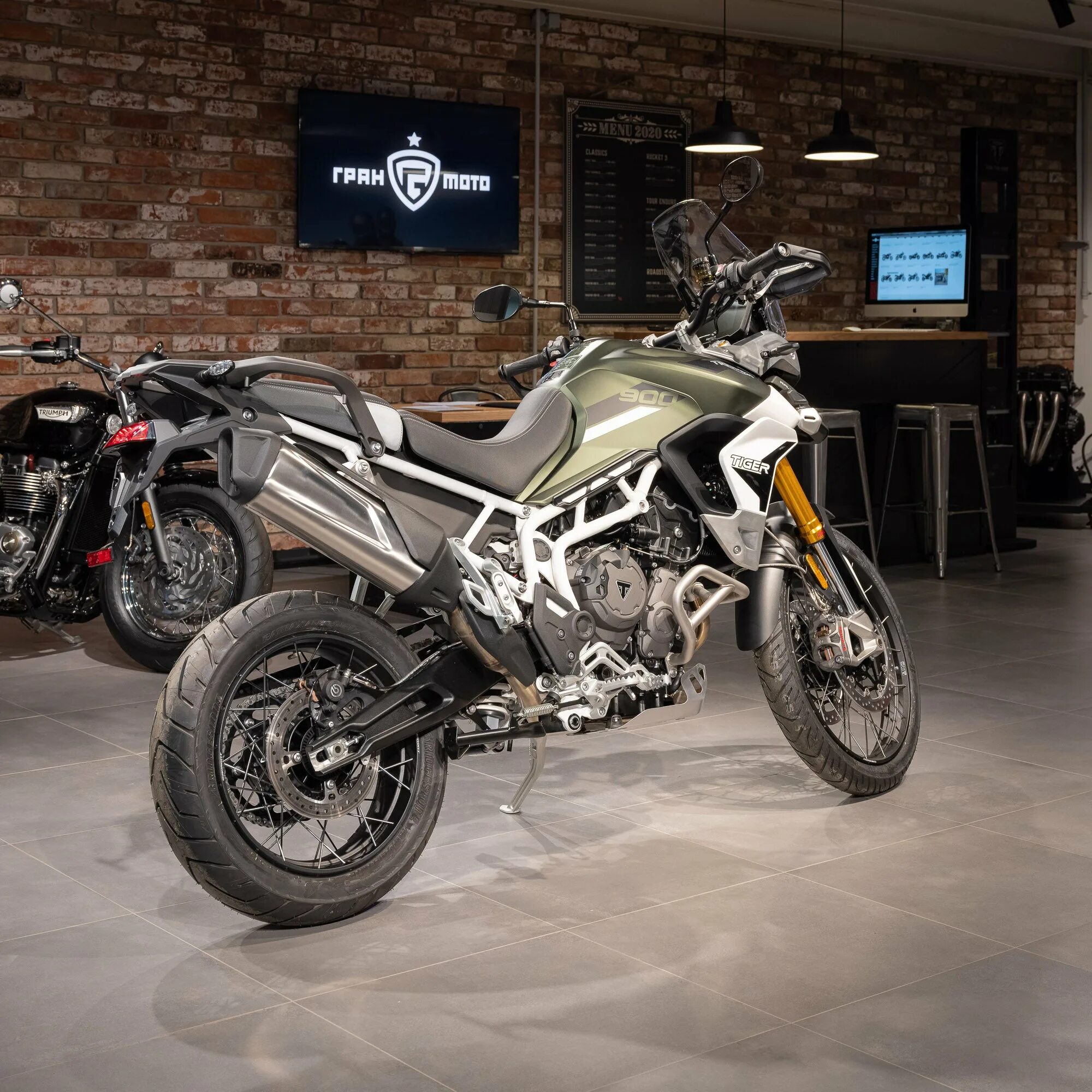 Triumph trident 2023. Triumph tiger 900 gt pro. Triumph tiger 1200 2022. Triumph professional. Triumph tiger 1200 gt explorer 2022.