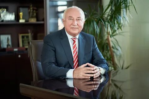 Авиакомпания генеральный директор