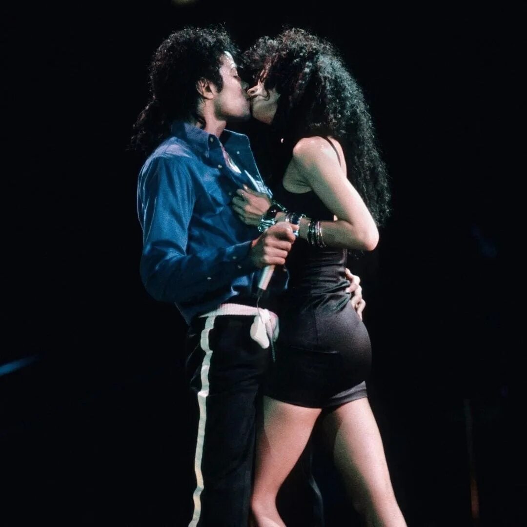 Michael jackson feeling. Michael Jackson and Tatiana Thumbtzen.