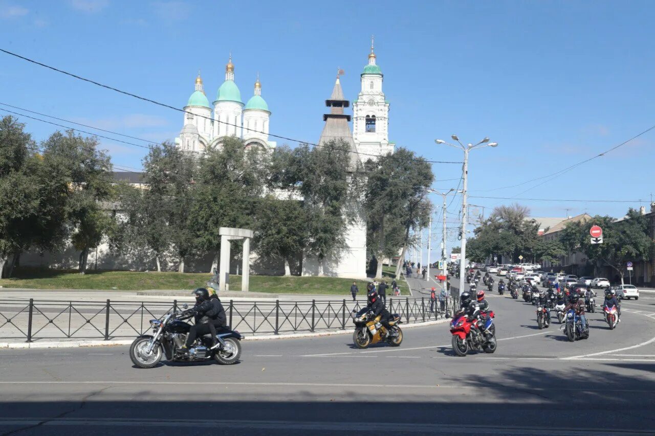 Закроется астрахань. Закроется астрахань. Ильинские ряды астрахань. Район тридцатка астрахань. Закроется астрахань.