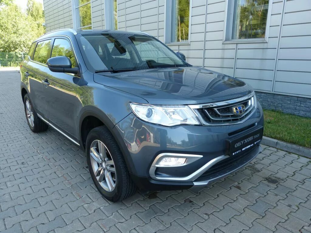 Купить б/у Geely Atlas I 2.4 AT (149 л.с.) бензин автомат в Москве: серебристый 