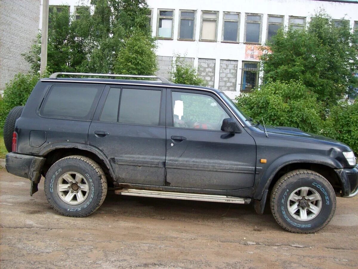 Куплю патрол б у. Nissan Patrol 2000. Ниссан патруль 2000. Ниссан Патрол 2000г. Ниссан патруль 2000г.