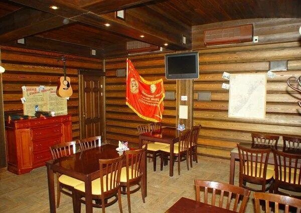 Кафе блиндаж прохоровка меню. Кафе блиндаж прохоровка. Кафе ресторан блиндаж. Кафе блиндаж волгоград. Кафе блиндаж прохоровка меню.