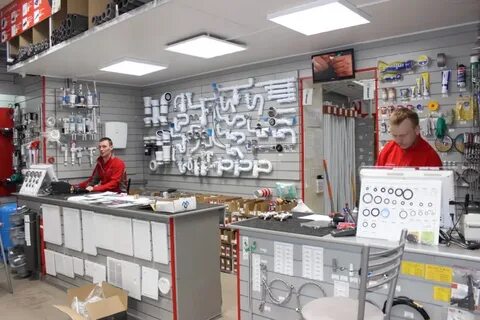 Отдел сантехники в магазине