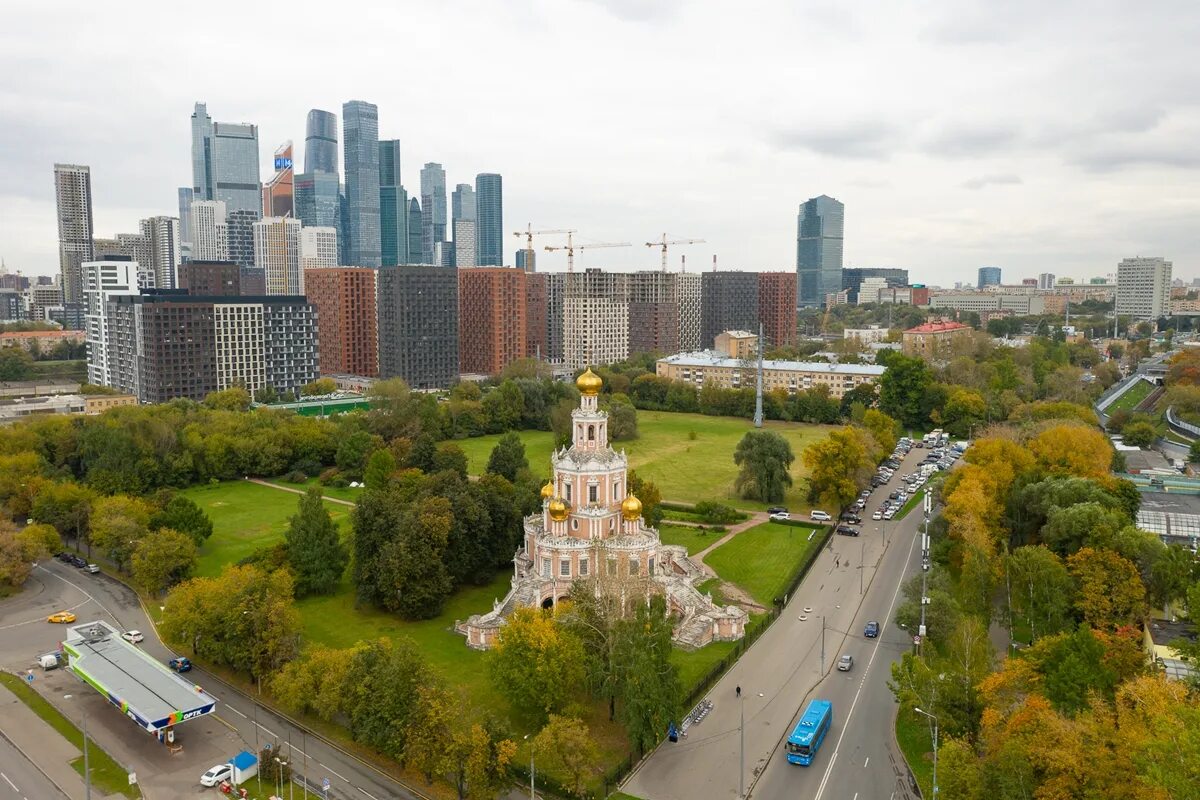 Красная площадь российская империя. Бегство из москвы в октябре 1941. Москва 15 16 октября. Москва 15 16 октября. Московская паника 1941 года.