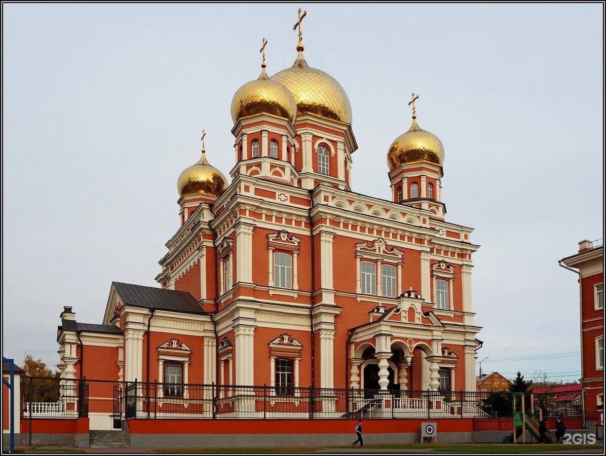 Покровский храм Саратов. Храмы Покрова Божией матери в Саратове. Покровская Церковь (Саратов). Храм Рождества Пресвятой Богородицы Саратов. Улица горького 85