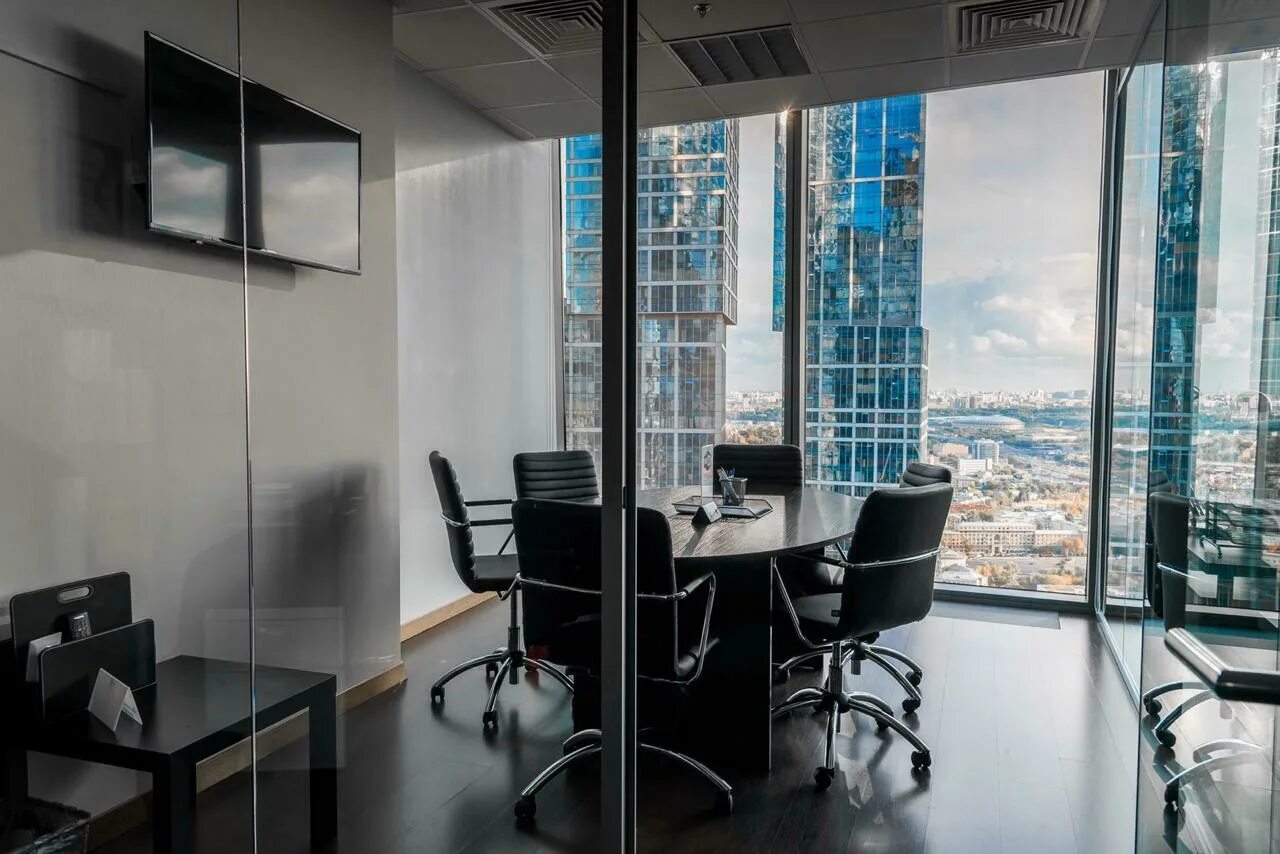 Оцо мегаполис. Баусервис офис. Остекленный офис. Мегаполис табак. Мегаполис офис.