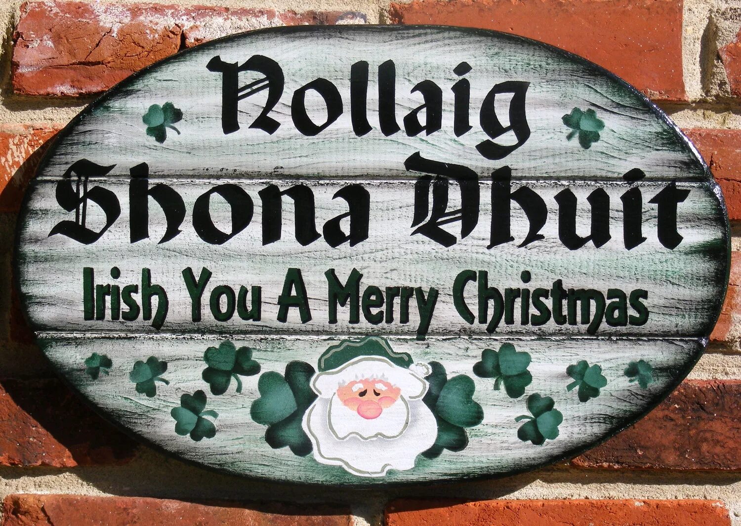 What old irish traditions. Merry Irish Christmas. Merry Christmas Ireland. Поздравление с новым годом на ирландском языке. Ирландский новый год картинки.