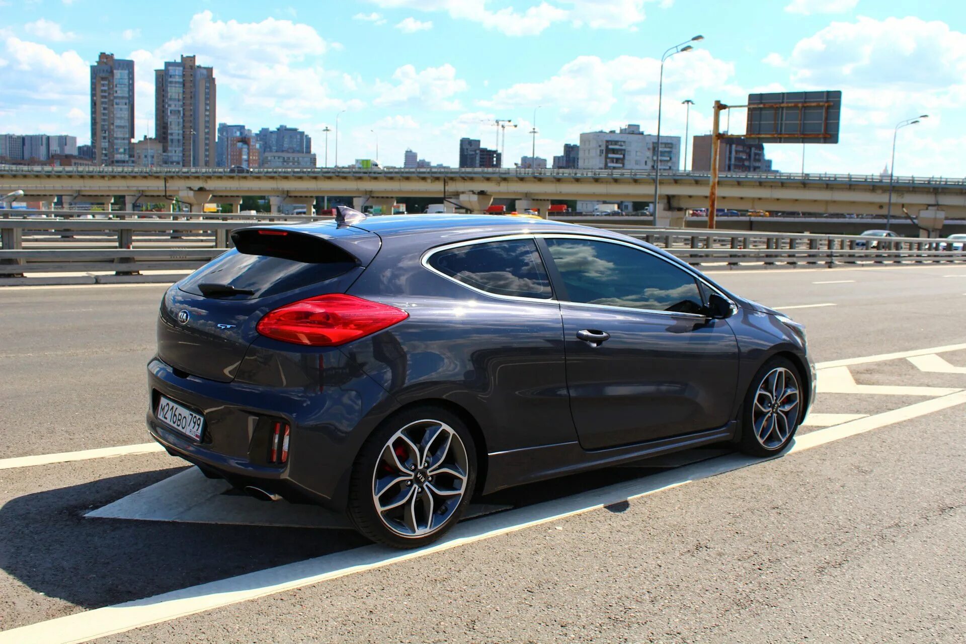 Сид джи. Kia Pro Ceed gt 2013. Kia Pro Ceed gt 2018. Kia Ceed gt line 2014. Kia Ceed gt line 2013.