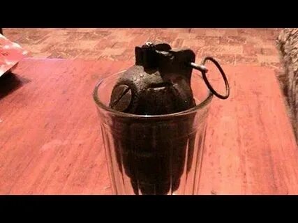Засунула гранату