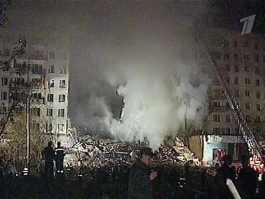 Теракт на улице Гурьянова 1999. Взрыв дома в Буйнакске в 1999. Дом на улице Гурьянова 1999. Теракт в Буйнакске 4 сентября 1999.