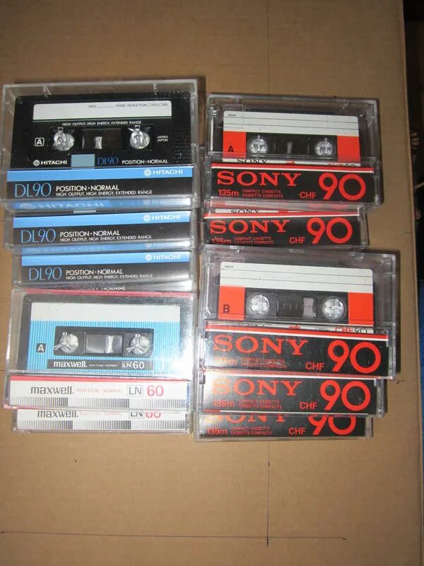 Panasonic nv-j27. Sharp gf-550. видеомагнитофон panasonic nv j 12. коллега шарпа хитачи и сони. аудиокассета denon hd7 90.