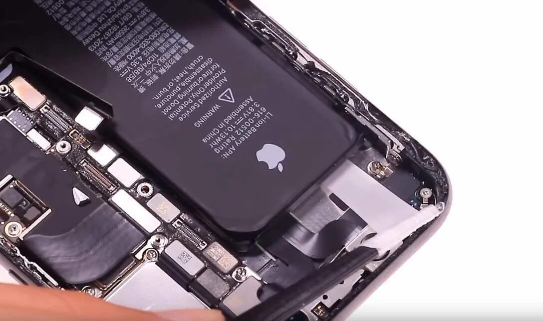 Проклейка экрана iphone xs. Айфон 6 включение. Экран зарядки айфона. Xiaomi poco m3 плата. Айфон 6 включение.