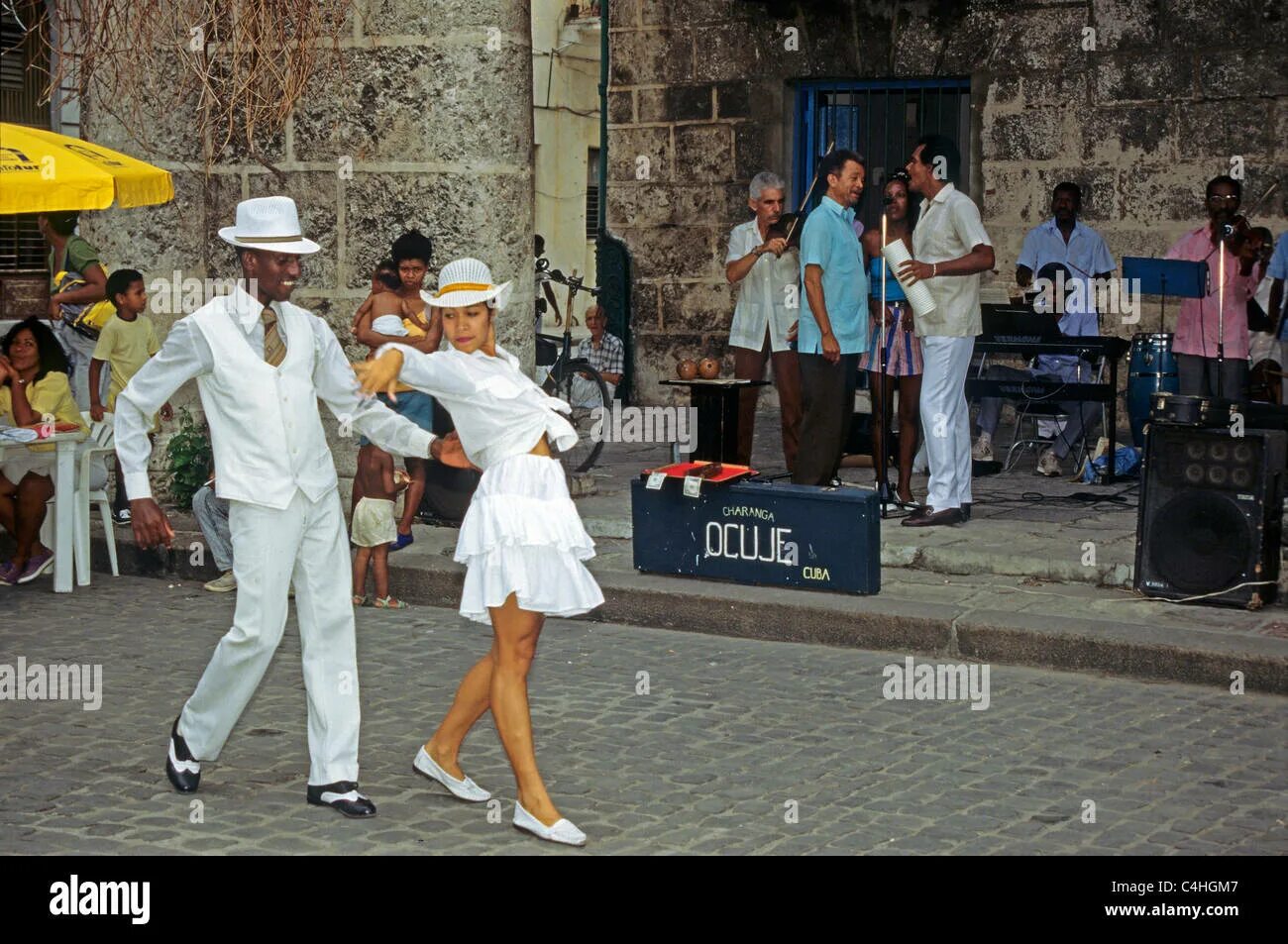 Кубинские платья для танцев. Куба танцы. Кубинские танцы. Кубинские костюмы для танцев.