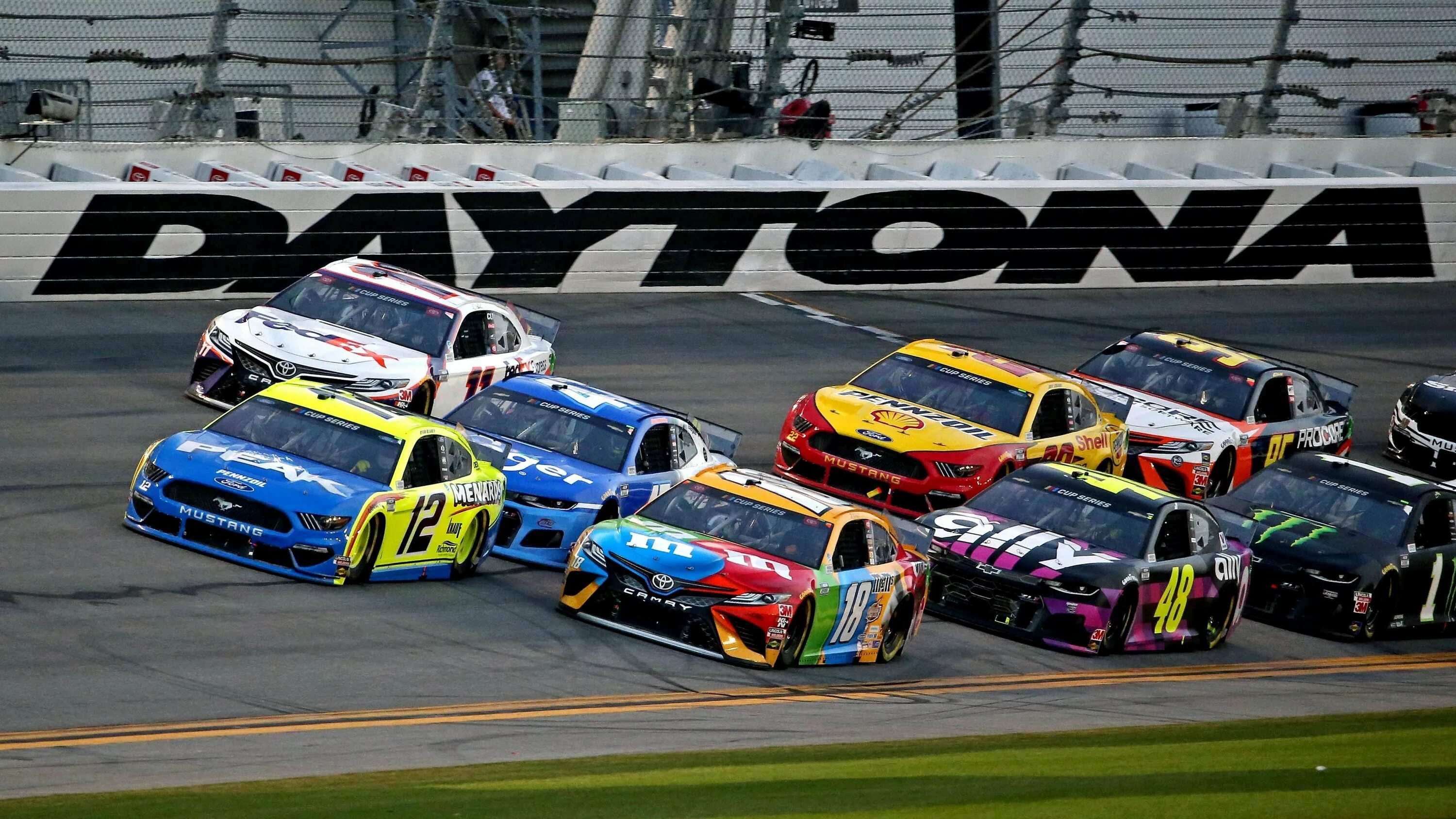 Наскар Дайтона 500. NASCAR Daytona 500. Наскар Дайтона 500 cars. NASCAR Daytona гонка 2022.