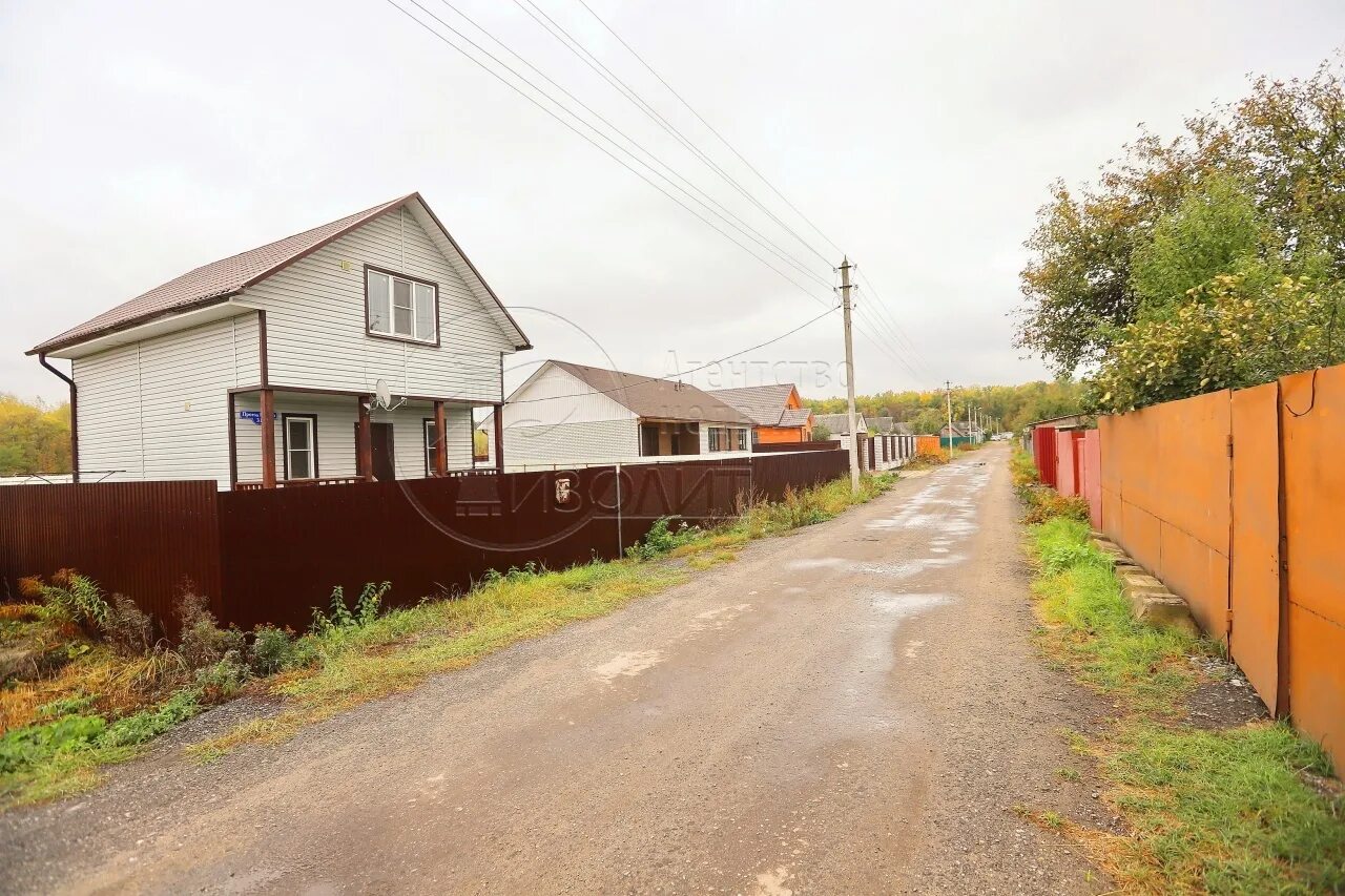 конструктивизм тракторная улица. дом на тракторном. тракторная улица санкт-петербург. тракторная улица питер. жилмассив на тракторной улице в петербурге.