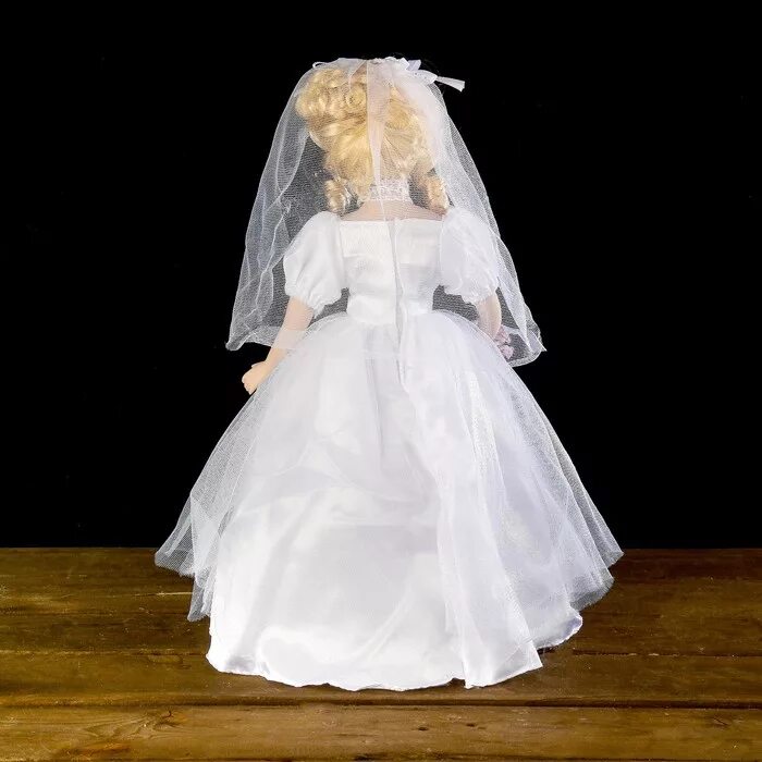 Купить куклу невесту. Кукла невеста коллекционная. Фарфоровая кукла невеста. Куклы невесты большие. Virginia collections кукла невеста.