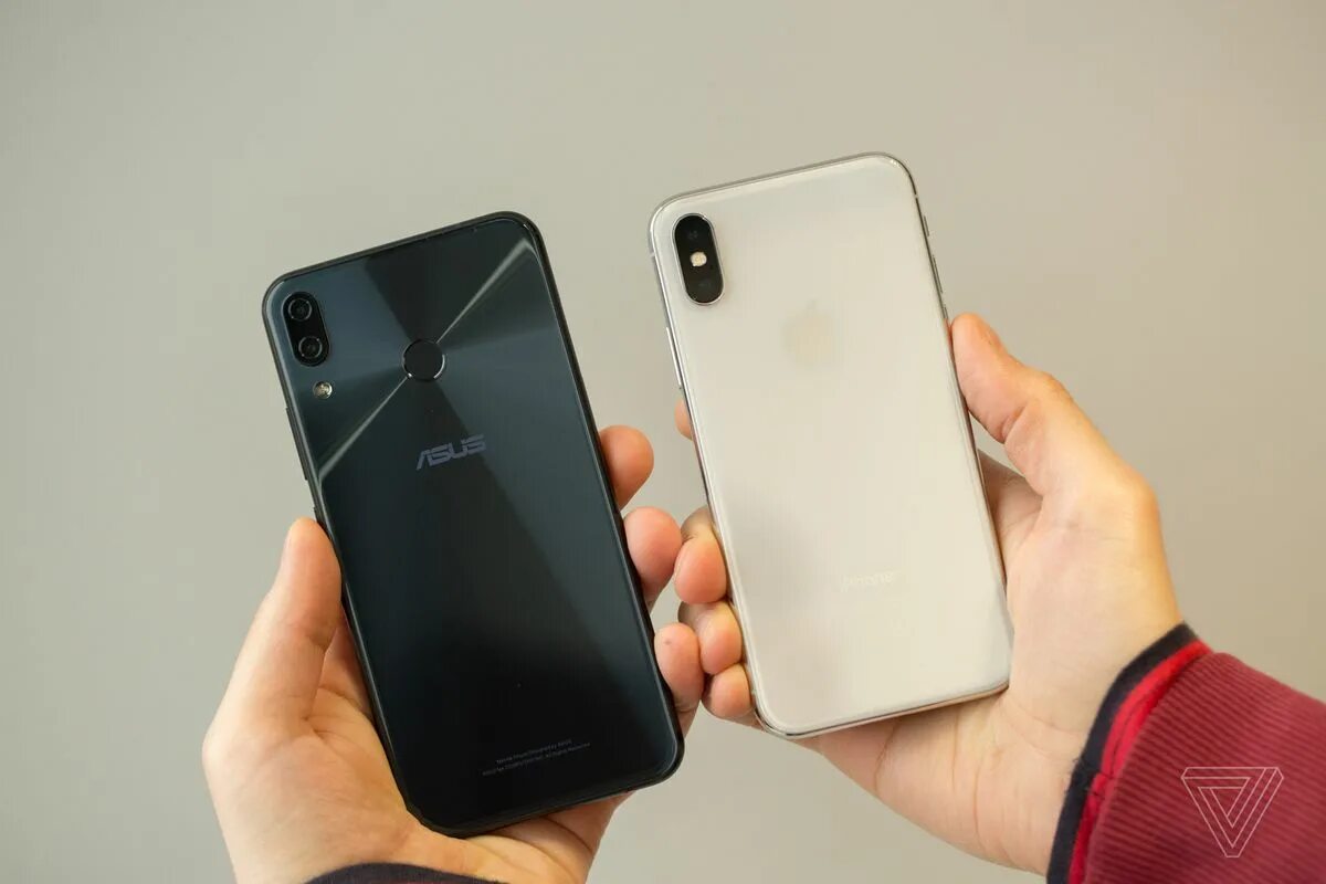 Айфоны асус. Айфон ASUS Zenfone. Асус айфон 5. Айфон 2 асус. ASUS Zenfone 9 vs iphone 13 Mini.