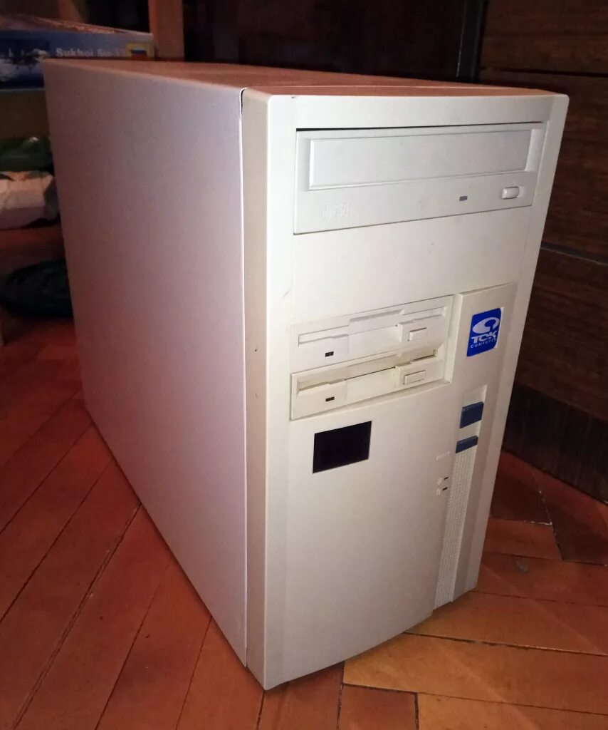 Интел пентиум 3 системный блок. Hp compaq dx2000. Сист блок asus pentium 4. Системный блок pentium-i5 2400hz. Системный блок intel celeron d 320.
