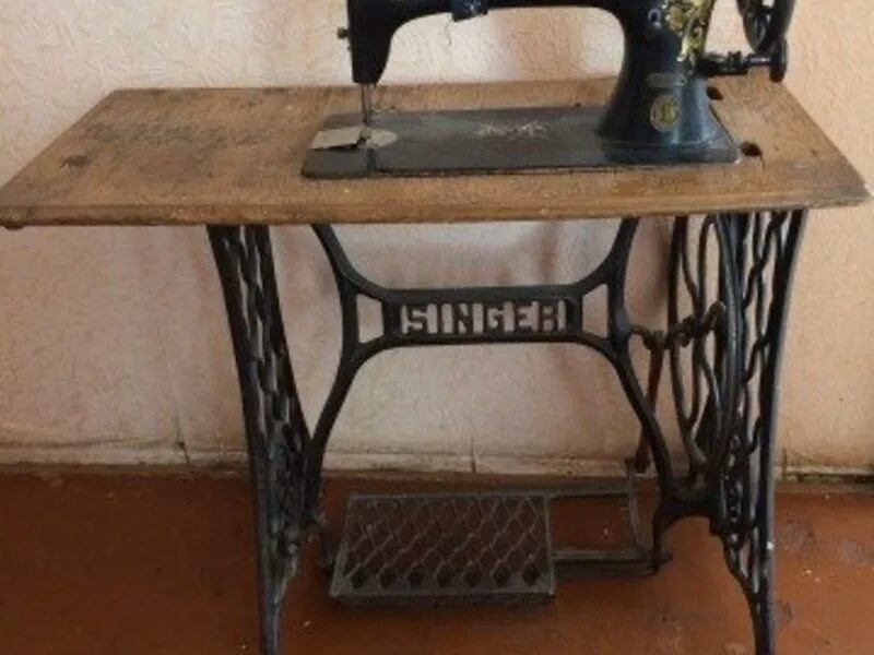 швейная машинка зингер 1851. швейная машина зингер 1860. швейная машинка кайзер антиквариат.