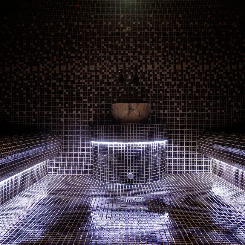 Звездное небо в хамаме. Фитнес хамам бассейн. Хамам терфит. Аквамарин курск хаммам. Фитнес хамам бассейн.