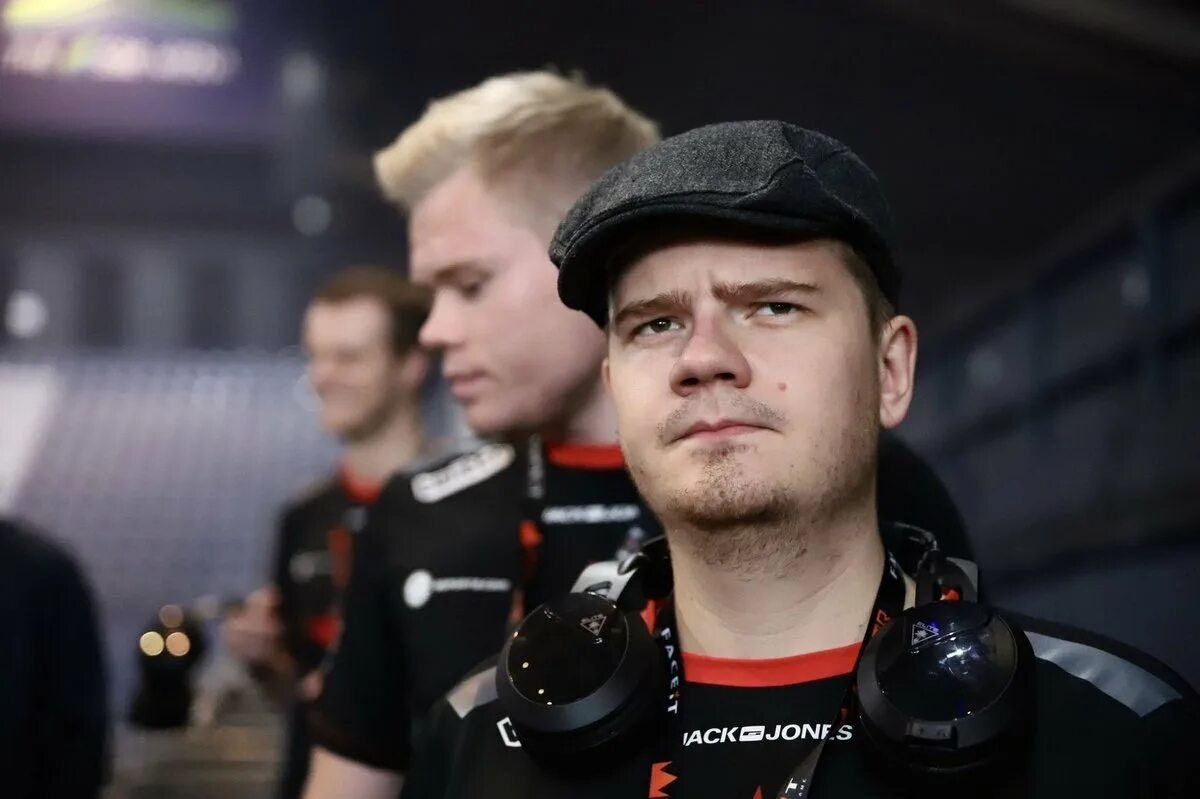 Питер dupreeh Расмуссен. Dupreeh Astralis. Dupreeh CS go. Астралис 2023. Team spirit astralis