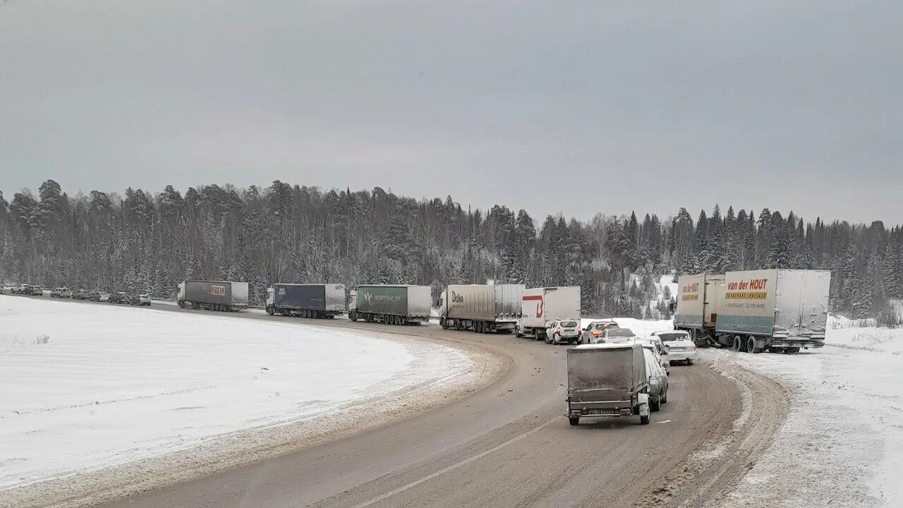 Челябинск закрыли дороги. Симский перевал дорога м5. М5 Урал зима Чулково. М-5 Урал зима. Трасса м5 Уреньга сегодня.