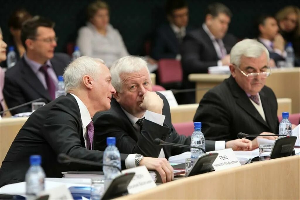 Самарская губернская дума депутаты самарской губернской думы. Дуцев депутат самарской. Депутаты губернской думы самарской области 2022. Самарская губернская дума 1995. Депутаты самарской губернской думы.