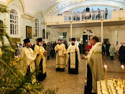 Служба в церкви во сколько на крещение