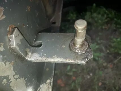 Тяга кронштейна