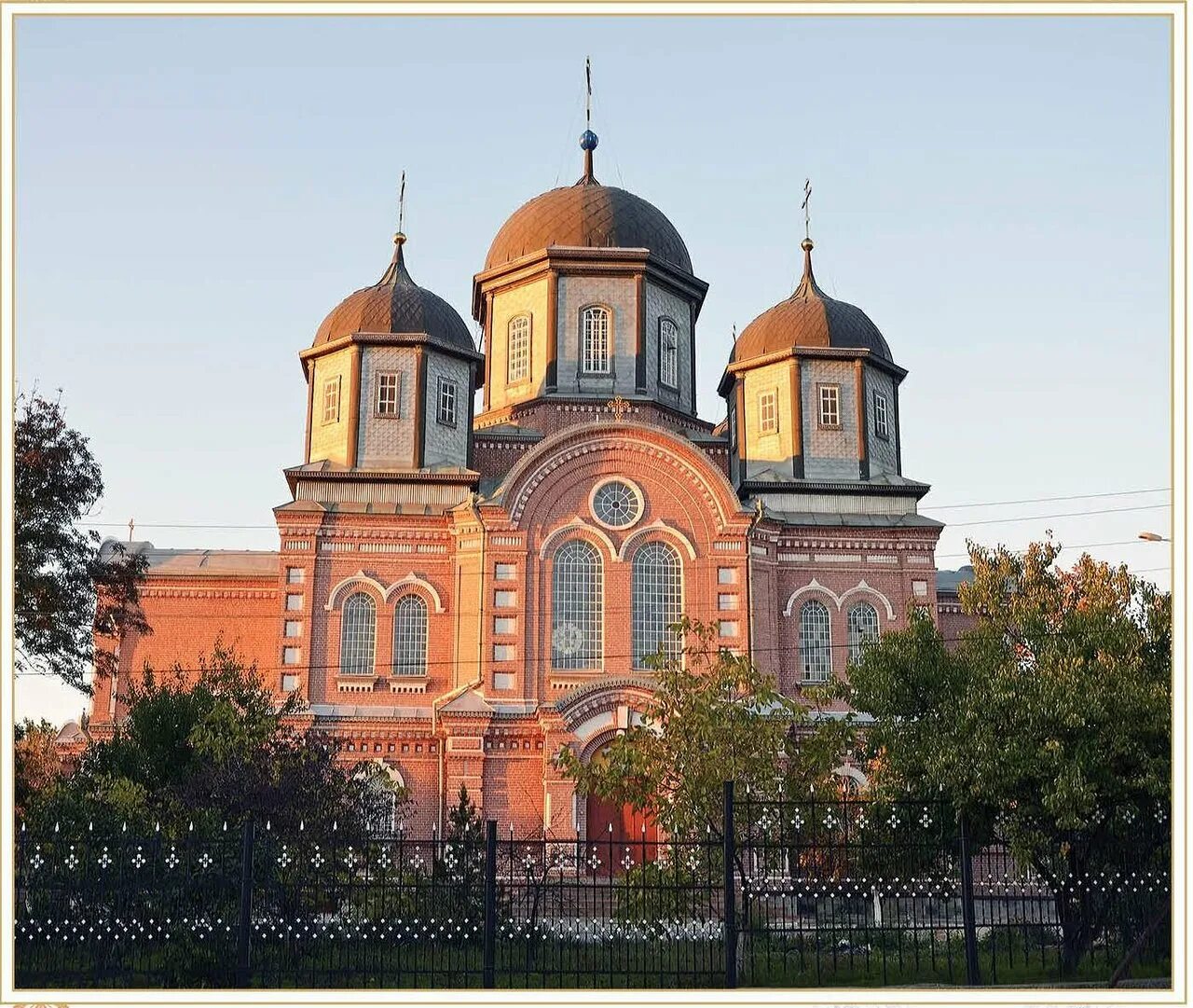 Покровский храм Кропоткин. Храм Покрова Пресвятой Богородицы в Кропоткине.