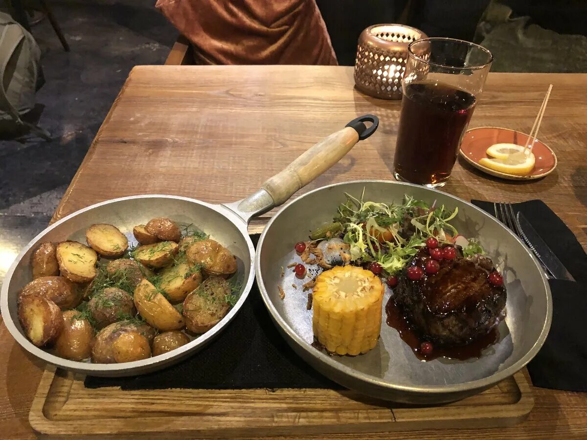 Лидо рига внутри. Ресторан в риге жемчужина. Lido ресторан в риге. Старый город рига средневековый ресторан. Ресторан в риге.