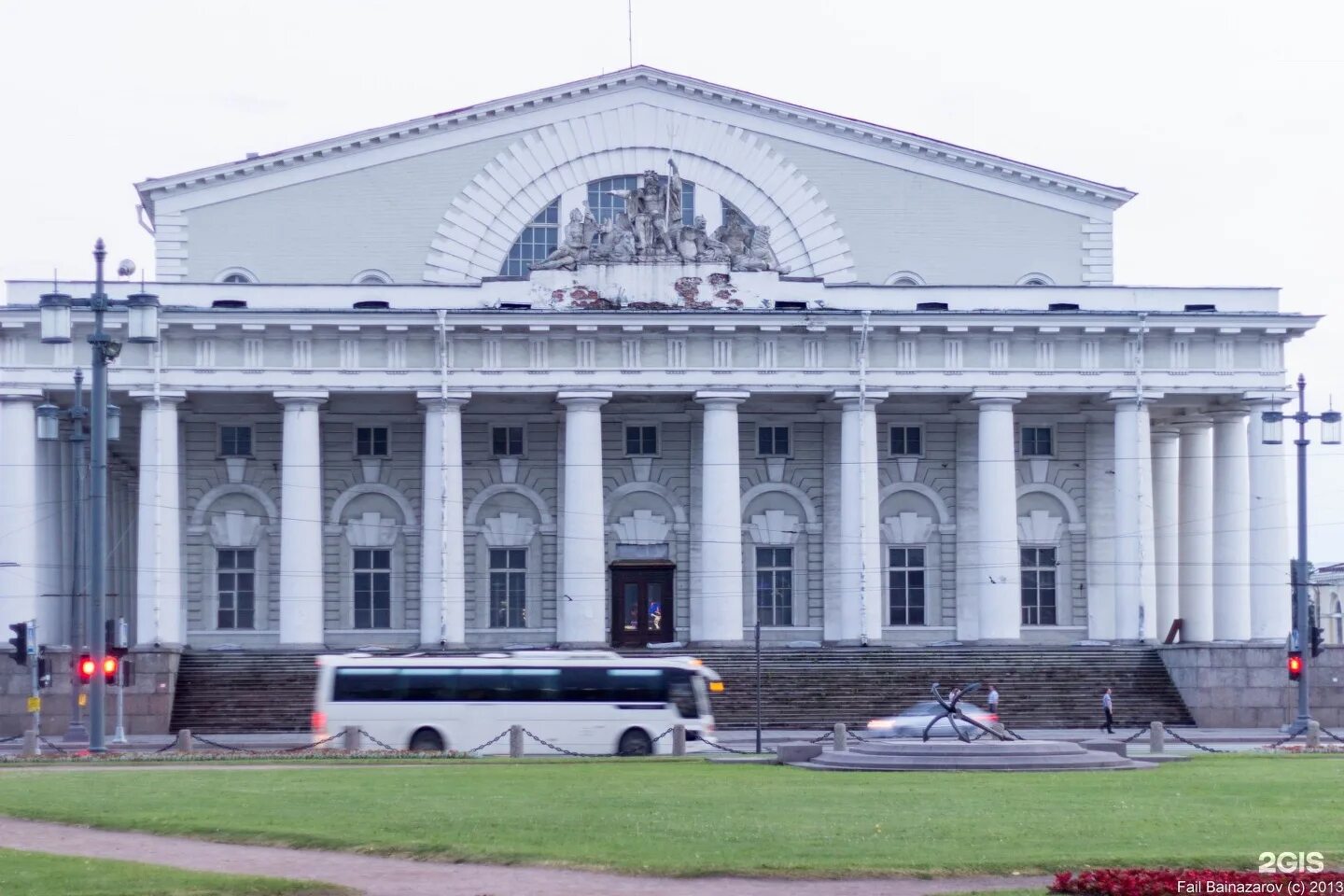 Temporarily closed: Old Saint Petersburg Stock Exchange, museum, Saint Petersbur