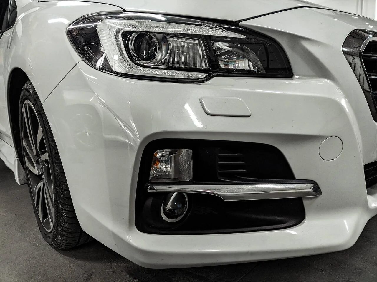 Лампы леворг. Туманки субару леворг. subaru levorg фары. subaru levorg туманки. дхо levorg.