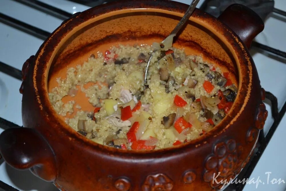 перловка с курицей в горшочке