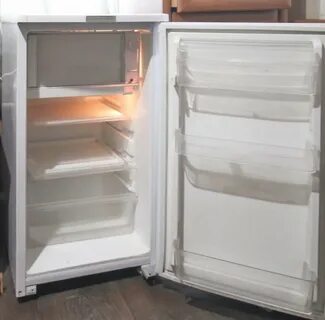 Холодильники иваново продам