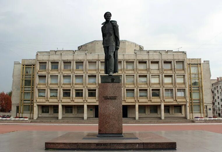 памятник дзержинскому в санкт-петербурге. памятник дзержинскому на лубянке. памятник ф. памятник дзержинскому в петербурге. памятник дзержинскому спб на шпалерной.
