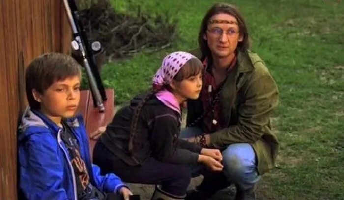 Актёры фильма тайна егора. Фильм тайна егора афиша. Необыкновенные приключения егора обыкновенным летом. Тайна егора фильм. Клинаев семья.