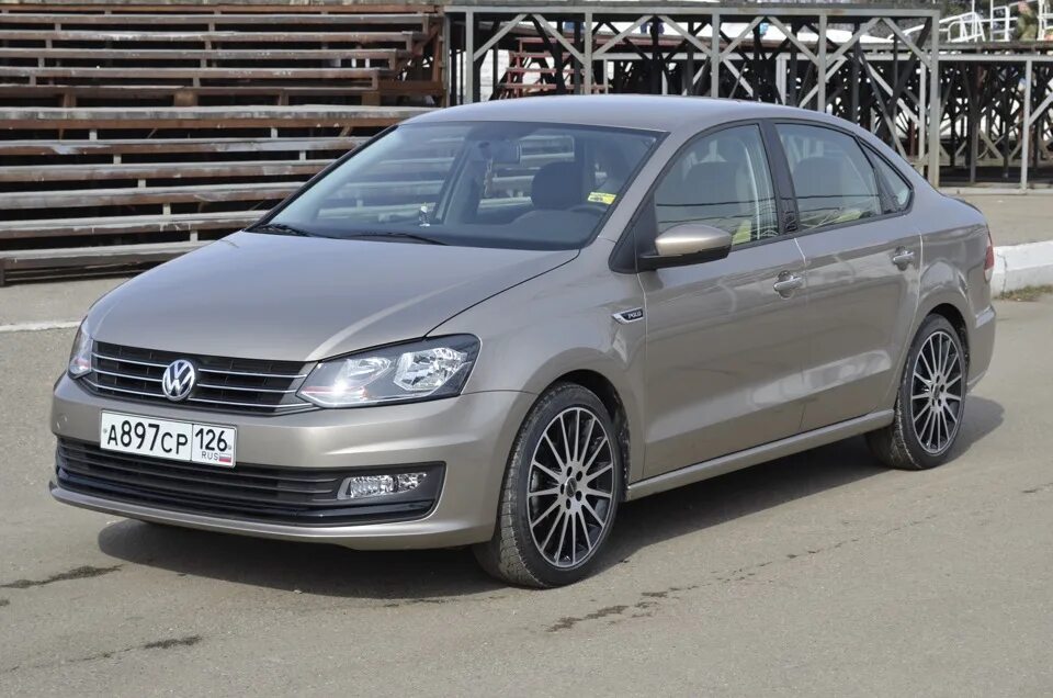 Аналог volkswagen. VW Polo sedan -120. Volkswagen Polo занижение. VW Polo -50 занижение. Фольксваген поло 2020 занижение.