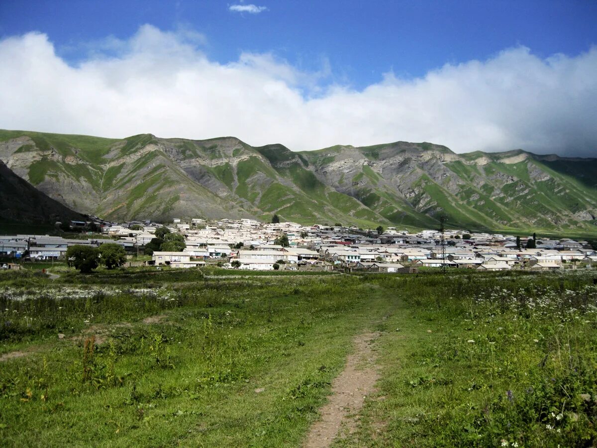 Большие кули. Село Хосрех Кулинский район. Село Хосрех Дагестан. Село Кулинский район селение Хосрех. Кулинский район село кули Республики Дагестана.